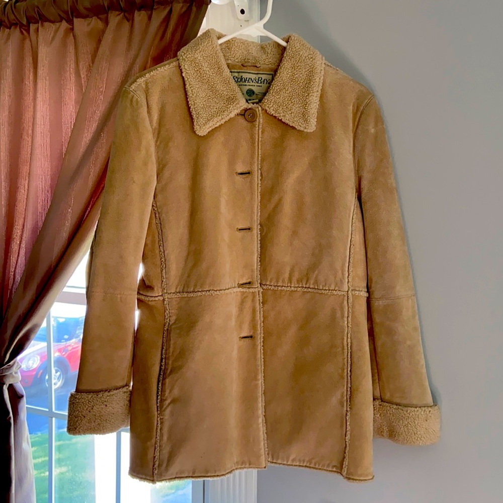 Wonderful washable suede coat like new
